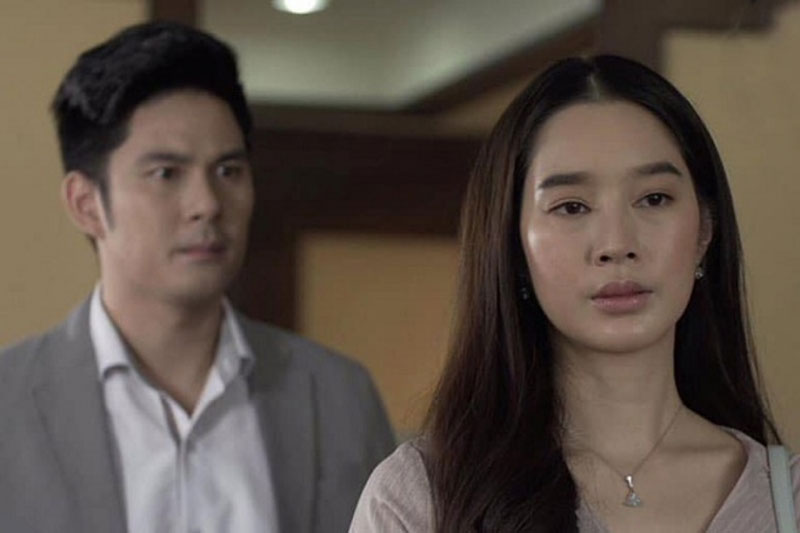 Ngày em chồng dẫn bạn trai về chơi nhà, mẹ tức đến mức bật khóc, còn chồng tôi nóng mặt cầm chổi đuổi đi