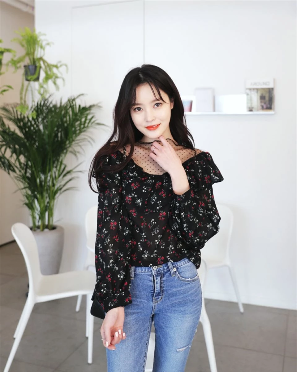 Những mẫu áo blouse cho mùa hè năng động