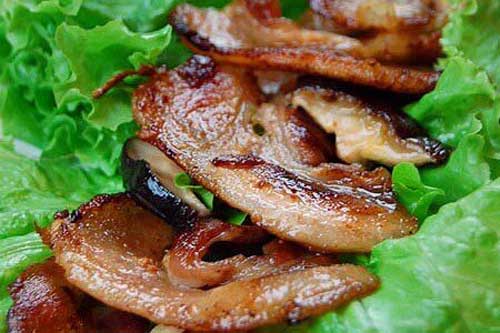 Ba chỉ đừng luộc hay kho, làm cách này dù kén ăn cũng trầm trồ "quá đỉnh"