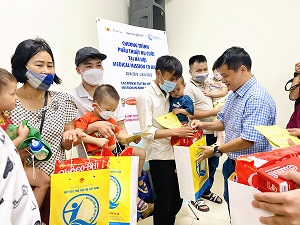 Giúp các em nhỏ dị tật khe hở môi, hàm ếch viết tiếp ước mơ