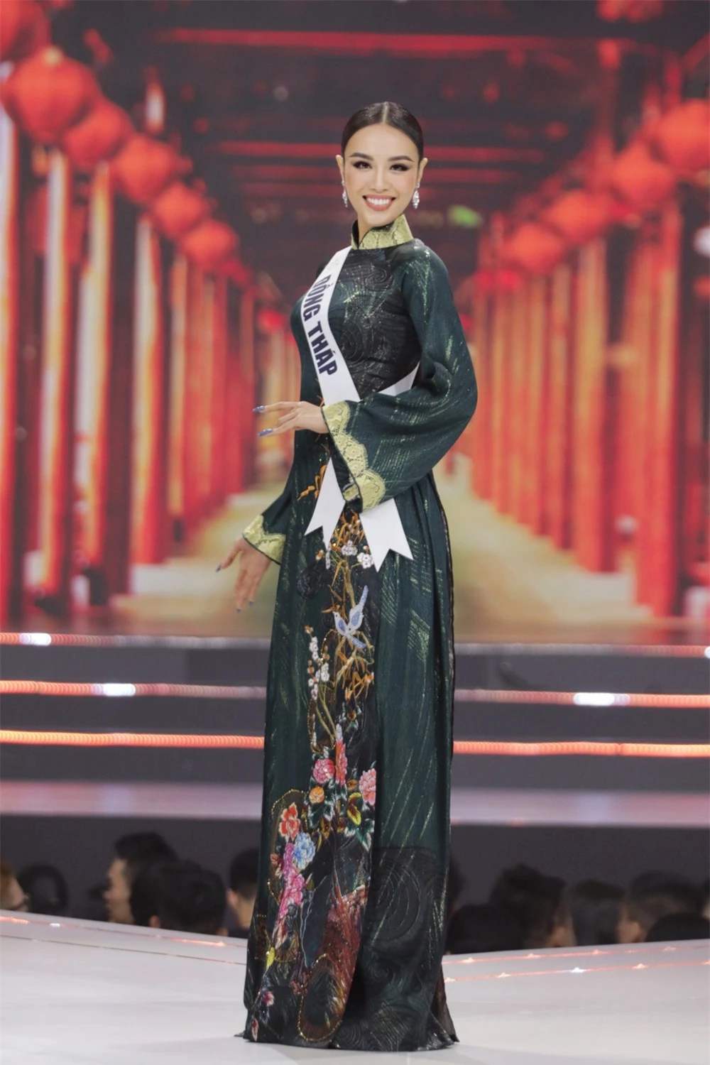 Bán kết Hoa hậu Hoàn vũ Việt Nam 2022: Loạt ứng viên cùng khoe vẻ nóng bỏng - Ảnh 11.