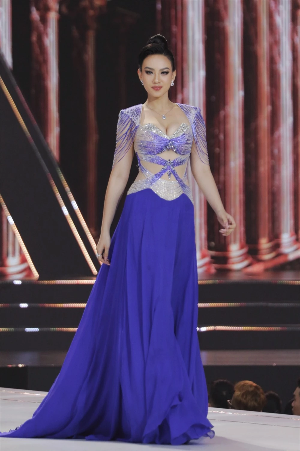 Bán kết Hoa hậu Hoàn vũ Việt Nam 2022: Loạt ứng viên cùng khoe vẻ nóng bỏng - Ảnh 21.