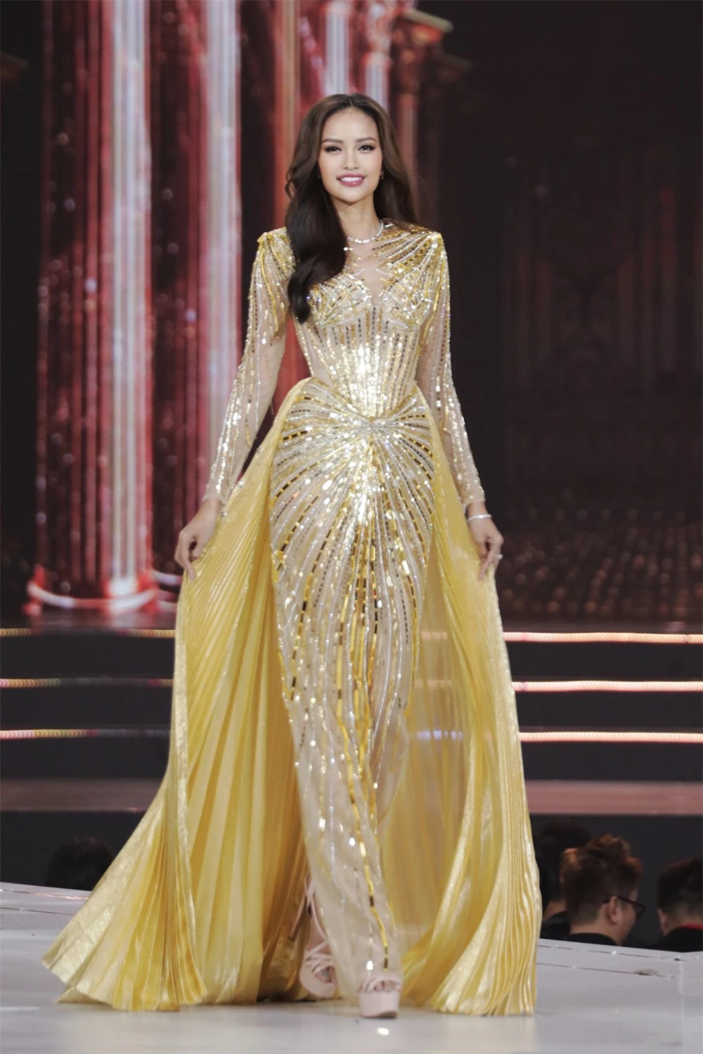 Bán kết Hoa hậu Hoàn vũ Việt Nam 2022: Loạt ứng viên cùng khoe vẻ nóng bỏng - Ảnh 22.