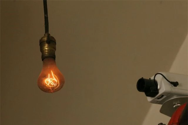 Bí ẩn bóng đèn sợi đốt lâu nhất thế giới, dùng từ năm 1901 đến giờ chưa hỏng - Ảnh 3.