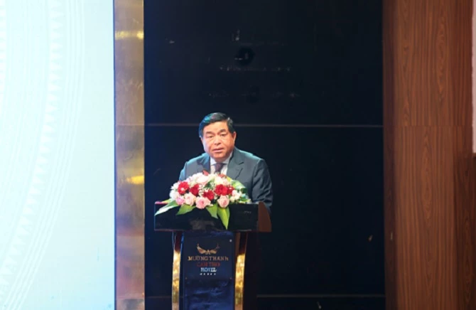 Bộ Trưởng Bộ Kế hoạch và Đầu tư Nguyễn Chí Dũng phát biểu tại hội nghị.