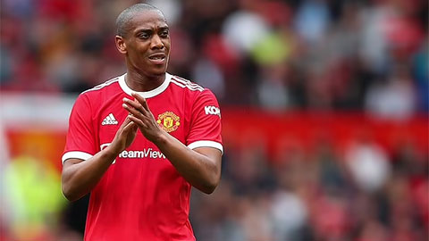 MU giảm giá bán Martial nhưng vẫn ế