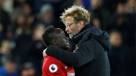 Klopp thừa nhận bán Mane là mất mát lớn cho Liverpool