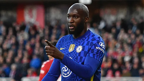 Lukaku bị fan Inter dằn mặt trong lần trở về