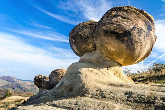 Bí ẩn những hòn đá 'sống': Tự lớn lên, sinh sôi và di chuyển