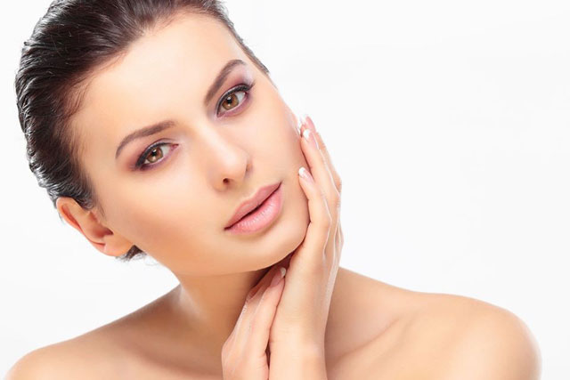 Cách chăm sóc da cổ đơn giản tại nhà đẩy lùi lão hóa