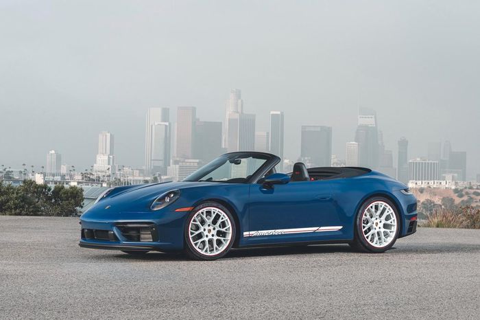 Cận cảnh Porsche 911 Carrera GTS Cabriolet America, giá từ 184.920 USD