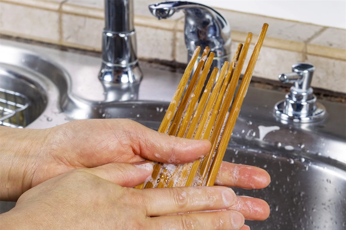 Những sai lầm khi rửa bát đũa có thể gây bệnh