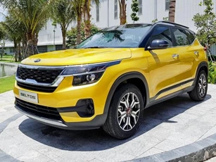 Kia Seltos vượt Toyota Corolla Cross để trở thành xe bán chạy nhất phân khúc crossover cỡ B