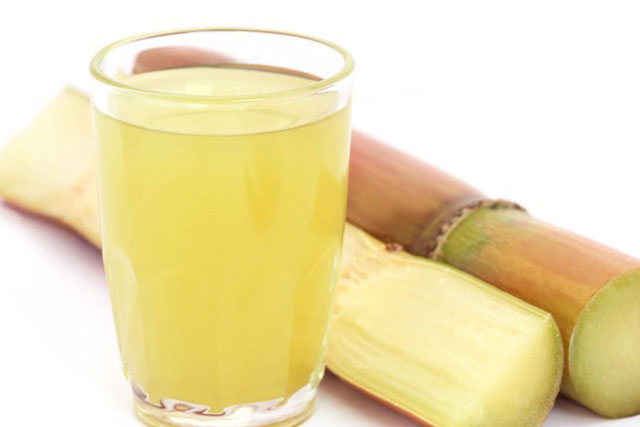 6 nhóm người cần thận trọng khi uống nước mía