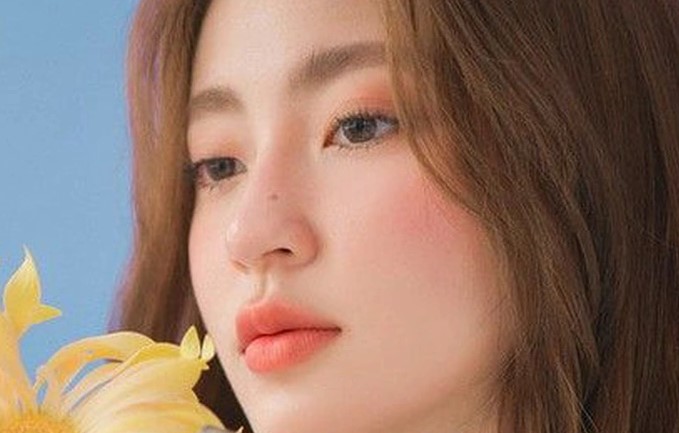 Bạn thân giàu có mời đến nhà ăn trưa, nhìn mâm cơm mà tôi đau xót tái tê