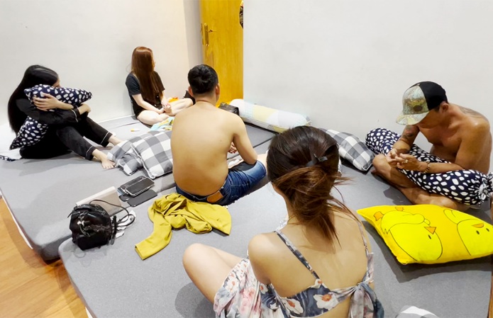 An Giang: Bắt giữ hàng chục đối tượng tổ chức "tiệc ma túy" tại chung cư Marina