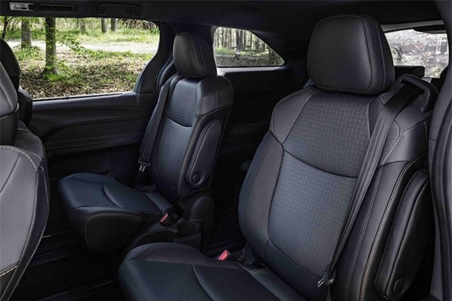 Công nghệ mới phát hiện và cảnh báo người bị bỏ quên trong cabin ô tô ảnh 2