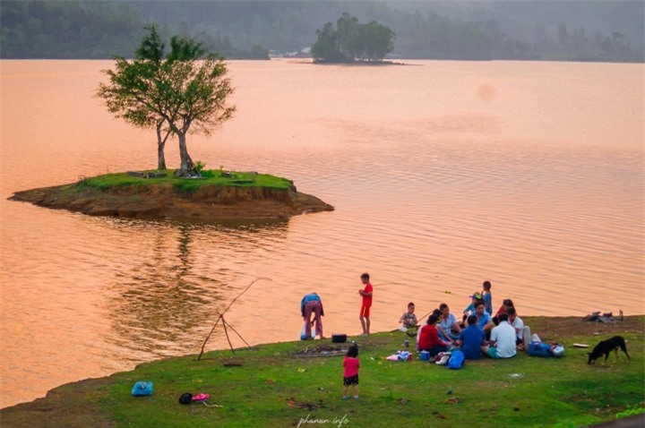 Quảng Nam giờ còn có hồ Phú Ninh vừa thơ vừa yên tĩnh, đến rồi là vương vấn mãi - 8