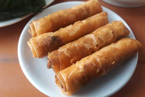 Vì sao đặc sản ram đẻn của xứ Quảng Bình đầy nắng gió lại hút khách đến vậy?