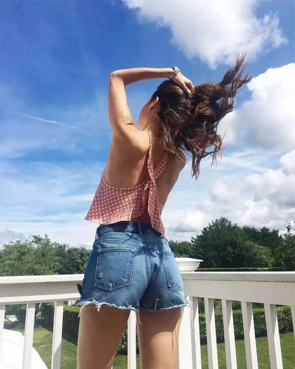 Mix quần jean shorts trong mùa hè thế nào cho đẹp ngây ngất