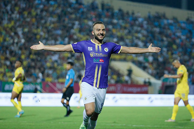 Nam Định chia điểm với Hà Nội FC