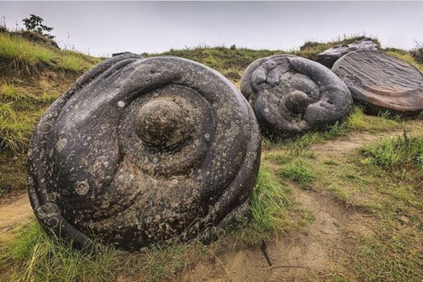 Bí ẩn những tảng đá ví như sinh vật sống khiến khoa học bối rối: Mọc lên như nấm mỗi lần có mưa, lại còn "biết đi"