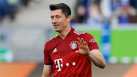 'Lewandowski muốn sang Barca để chứng minh xuất sắc hơn Benzema'