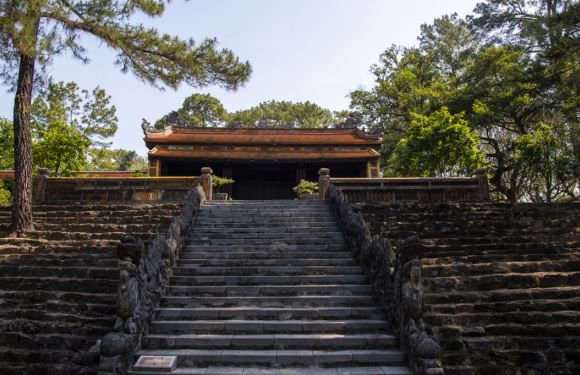 Lăng vua Kiến Phúc – nơi an nghỉ của vị vua yểu mệnh nhất nhà Nguyễn