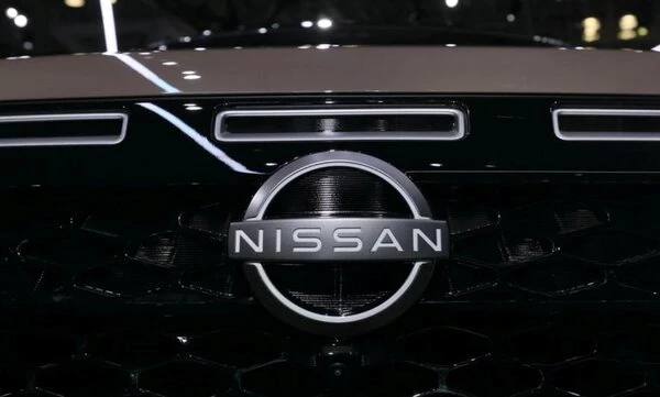 Nissan thu hồi hơn 300.000 chiếc Pathfinder tại Mỹ vì lỗi mui xe bất ngờ mở