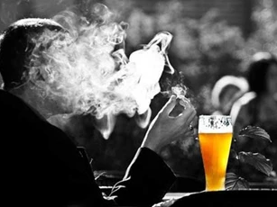 5 kiểu đàn ông sớm muộn gì cũng mắc bệnh viêm tuyến tiền liệt, điểm mặt thấy phần lớn nam giới đều 'vướng vào'