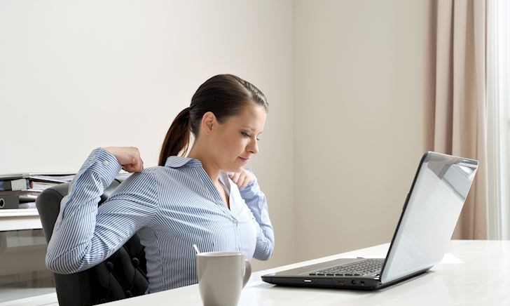 Ngăn lão hóa da khi ngồi máy tính nhiều