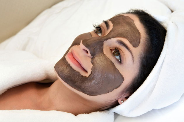 3 cách làm đẹp da với than hoạt tính