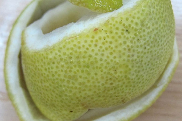 Dùng vỏ bưởi giúp bạn giảm cân nhanh