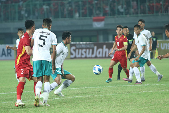 U19 Việt Nam giành 1 điểm quả cảm trước chủ nhà Indonesia