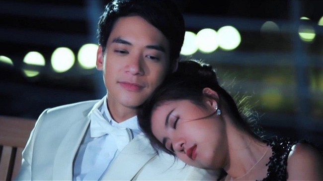 Vợ từ bỏ tất cả theo chồng về quê, tình cờ nhìn cô ấy nấu ăn tôi rùng mình sợ