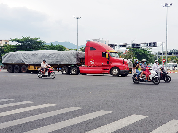 Hoạt động xuất, nhập khẩu trên địa bàn Đà Nẵng tiếp tục tăng trưởng, nhưng cước phí logistics liên tục tăng cao trong thời gian qua đang là trở ngại lớn đối với các doanh nghiệp