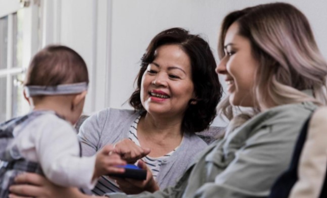 4 cách đối phó khi mẹ chồng hay ghen tị với con dâu