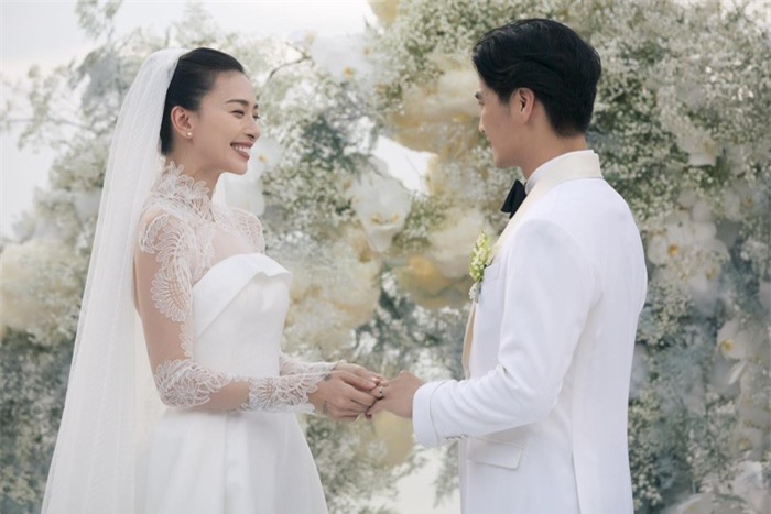 
Cuộc sống hôn nhân 'ngọt hơn đường' của Ngô Thanh Vân và Huy Trần 1 tháng sau khi về chung một nhà