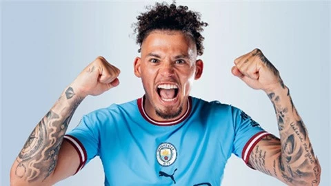 Kalvin Phillips ký hợp đồng với Man City, nhận áo số 4