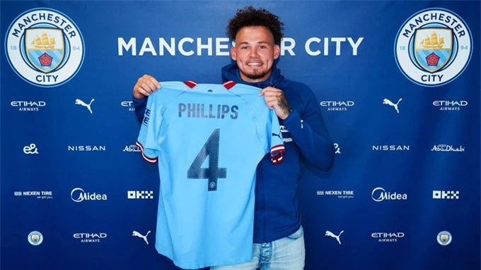 Phillips sẽ nhận áo số 4 ở Man City