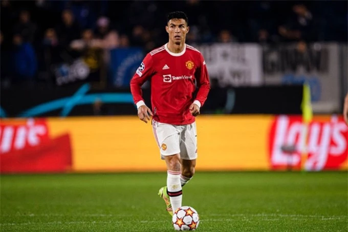 Ronaldo khó lòng rời MU hè này