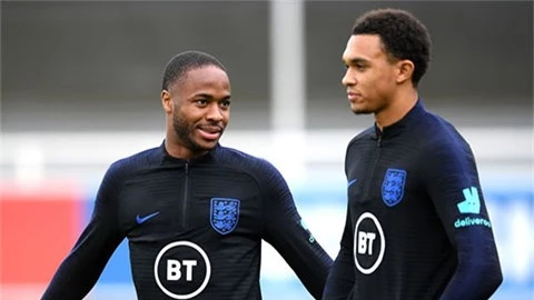 Sterling rao bán nhà, sắp sửa sang Chelsea?