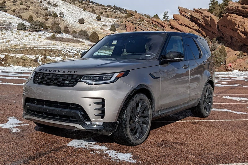 Land Rover Discovery 2022.