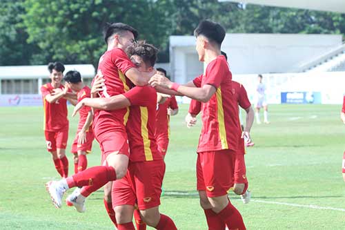 Kết quả U19 Việt Nam 4-1 U19 Philippines: Cú đúp của Quốc Việt cùng 2 quả penalty thành công