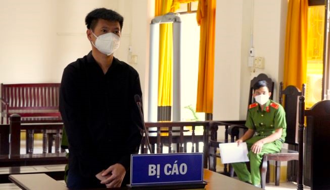 Tham ô tài sản, một cựu trưởng phòng kinh doanh Nguyễn Kim lãnh án 20 năm tù