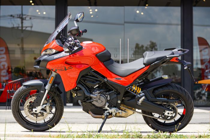 Cận cảnh Ducati Multistrada V2 S đầu tiên về Việt Nam, giá hơn 600 triệu đồng