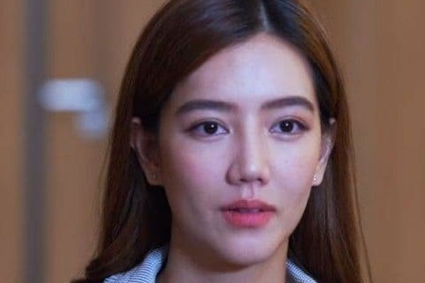 Các chị dâu nghi ngờ vợ chồng tôi bòn rút 50 cây vàng của bố, tôi liền đưa ra cuốn sổ khiến mọi người tái mặt