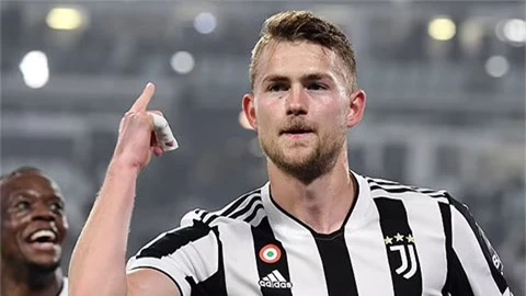 Chelsea thua Bayern trong vụ De Ligt