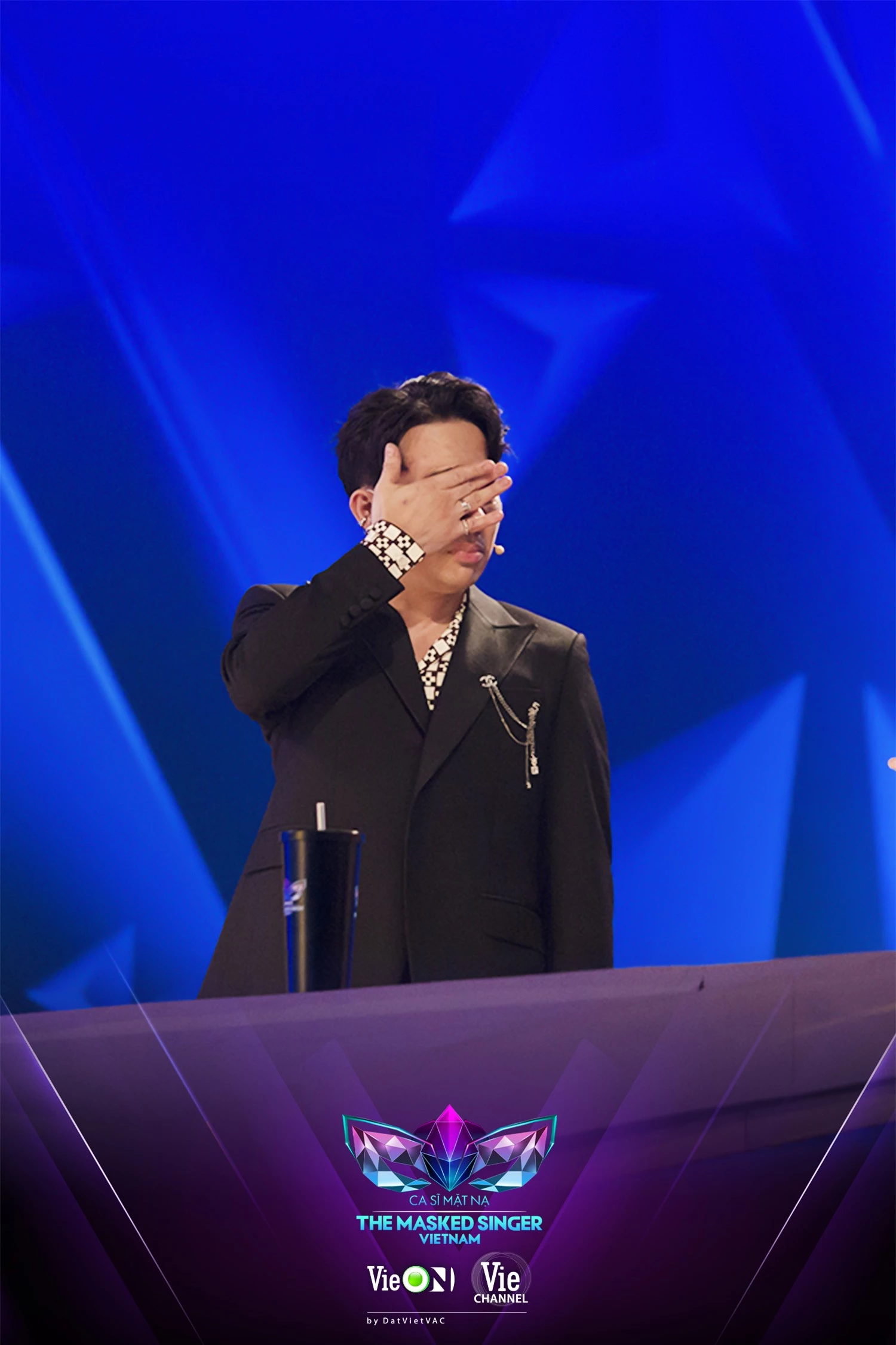 Không phải là MC, Trấn Thành bất ngờ “debut” vai trò cố vấn cho một chương trình tranh tài âm nhạc giữa các ca sĩ hàng đầu Việt Nam - Ảnh 2. Không phải là MC, Trấn Thành bất ngờ “debut” vai trò cố vấn cho một chương trình tranh tài âm nhạc giữa các ca sĩ hàng đầu Việt Nam - Ảnh 2.
