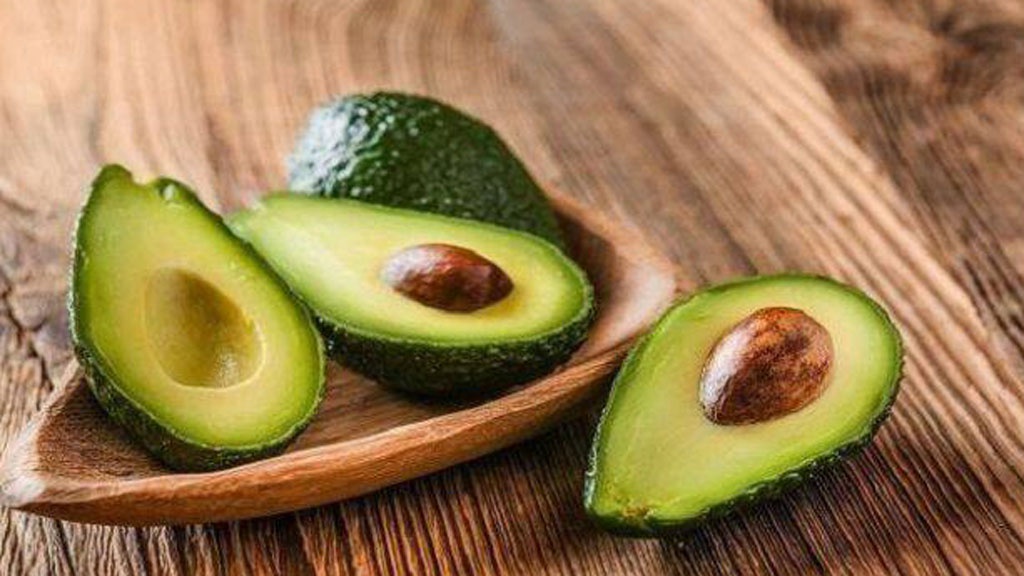 Bạn cần cho trẻ ăn bơ đúng cách?